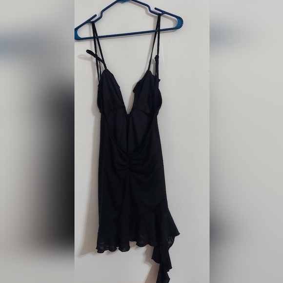 Edikted mini dress size medium A7 - Picture 6 of 8